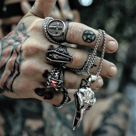 🔥 RebelGer.com 🔥 on Instagram: “⚡Ok guys!! Saturday mood with that perfect ring and necklace set.⚡ Would you rock this set?? . . . . . . . . . . . . . . . . . . . . . . .…” Nose Piercing Ideas, Dark Satanic, Mens Jewelry Bracelet Silver, Grunge Ring, Biker Rings Mens, Masculine Jewelry, Carla Diaz, Goth Ring, Rings Mens