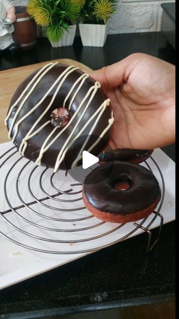 Aparna's Recipes on Instagram: "Bakery Style eggless Chocolate donuts 🍩 😋 #shortsvideo #donut #donuts #donutlover #egglessbakingrecipes #egglessbread #egglesscakerecipes" Eggless Donuts Recipes, Eggless Donut Recipe, Instagram Bakery, Donuts Recipes, Eggless Baking, Eggless Cake, Chocolate Donuts, Baked Donuts, Donut Recipes