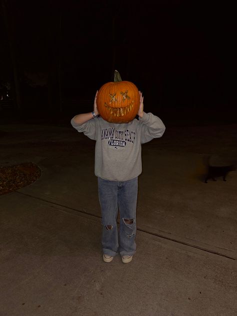 Pumpkin Head Aesthetic, Jack O Lantern Aesthetic, Halloween Aesthetic Pfp, Creepy Jack O Lantern, Jack O Lantern Ideas, Night Time Aesthetic, Jack O Lantern Costume, Jack O Latern, Halloween Pumpkin Head