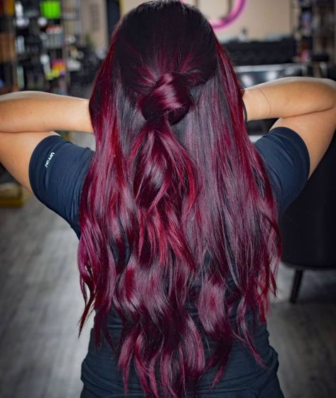 Dark Hair With Bright Burgundy Red Highlights Raspberry Hair, Deep Red Hair, Red Balayage Hair, Wine Hair Color, Wine Hair, Hair Color Burgundy, Hair Color Purple, Burgundy Hair, Red Hair Color