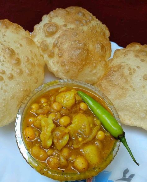 #Bengali #eating #breakfast #Lance #indian #food #drink #dinner #good_morning #good_evening #good_night #হ_য_ব_র_ল Bengali Breakfast, Eating Breakfast, Morning Breakfast, Morning Food, Food Plating, Indian Food, Pretty Food, Aesthetic Food, Food Pictures