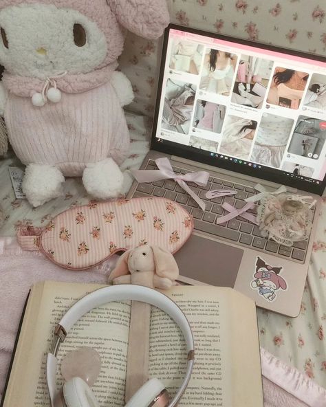 Night night 📖🩰🦢🎀🫧 #gurwm🫧🫶🏼💕 #gurwmforbed #coquetteaesthetic #wonyoungism #girlthings #girltherapy #girlyaesthetics #girlslife #cozy #girltherapyinspo #girlystuff #pinkaesthetics #pinkaesthetic #vlogs #vlog #minivlog #gurwmvlog #skincareinspo #skincare #skincareinspirations #coquetteaesthetic #cozy #coquettepinterest #coquettelife #pink #pinkaesthetics #pinterest #pinkaesthetic #pinterestlife Coqqette Aesthetic, Coquette Academia Aesthetic, Board Covers Pink, Coquette Reading, Coquette Pics, Real Coquette, Croquette Aesthetic, Coquette Lifestyle, Coquette Wonyoungism