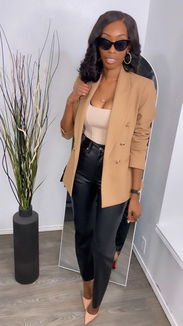 Tan Blazer Outfits Women Classy, Bodysuit And Blazer Outfit, Blazer Bodysuit Outfit, Tan Leather Blazer Outfit, Blazer And Heels Outfit, Khaki Blazer Outfit Women, Finals Outfit, Tan Blazer Outfits Women, Beige Blazer Outfits Women