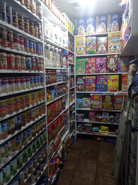 Large Food Storage Room, Garage Food Pantry, Pantry For Large Family, Pantry Full Of Food, Bulk Buying Storage, Extra Large Pantry, Snack Pantry Ideas, Fully Stocked Pantry, Full Pantry Of Food