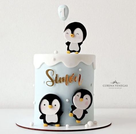 Penguin Theme Cake, Birthday Cake Penguin, Penguin Birthday Theme, Penguin Cake Birthday, Penguin Cake Ideas, Penguin Themed Birthday Party, Penguin Birthday Cake, Penguin Birthday Party, Penguin Cake