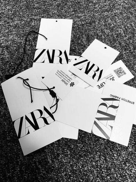 Zara Packaging, Zara Home Decor, Zara Aesthetic, Zara Shop, Suit Pin, Shirt Label, Aesthetic Bathroom, Aesthetic Kitchen, Brand Book