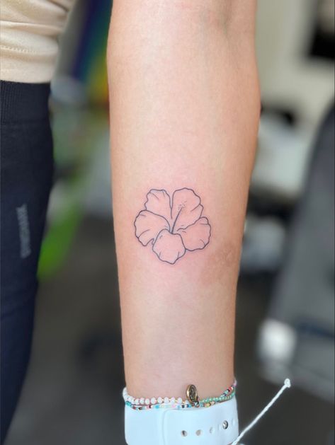 #hibiscus #hibiscusflower #hibiscustattoo #tattooideas #finelinetattoodesign #finelinetattoo" #flowertattoo #flowertattooideas Simple Hibiscus Tattoo Outline, Hibiscus Tattoo Stencil, Fine Line Hibiscus Tattoo, Collar Tattoo, Bali Tattoo, Mini Tats, Moth Tattoo Design, Matching Tats, Hibiscus Tattoo