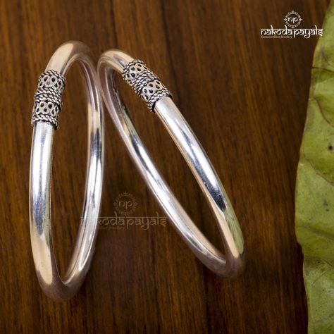 Nakoda Payals, Mens Bracelet Gold Jewelry, Silver Kada, Silver Anklets Designs, Silver Bracelet Designs, Jewelry Necklace Simple, Diamond Bracelet Design, Gold Chain Design, Jewelry Set Design