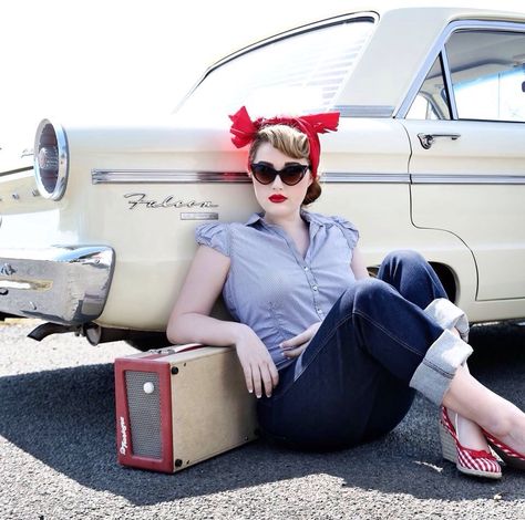 #Rockabilly Moda Pin Up, Mode Rockabilly, Pin Up Car, Pinup Photoshoot, Arte Pin Up, Pin Up Vintage, Pin Up Girl Vintage, Rockabilly Girl, Pin Up Photos