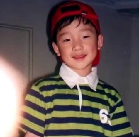 Bang Chan Baby Photo, Baby Bangs, Chris Chan, Skz In Cute, Kid Memes, Kids Icon, Music For Kids, Homeless Children, Korean Idol