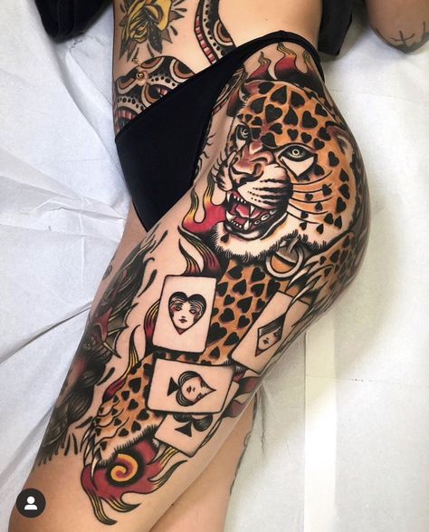 Traditional Thigh Tattoo, Tattoo 2022, Stomach Tattoos Women, Traditional Tattoo Inspiration, Hip Thigh Tattoos, Tattoo Old School, Traditional Tattoo Sleeve, Hip Tattoos Women, Stomach Tattoos