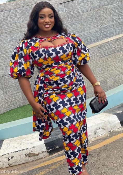 Outstanding and Superb Ankara Styles For Owambe Parties Ankara Styles For Owambe, Latest Ankara Styles 2020, Plus Size Ankara, Short Gown Styles, Styles Ankara, Ankara Long Gown, African Ladies, Beautiful Ankara Styles, Ankara Short