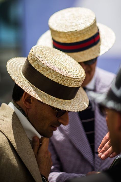 Kentucky Derby Men, Kentucky Derby Outfit, Pitti Uomo Street Style, Saturday Outfit, Derby Outfits, Straw Boater, Street Style Spring, Guy Style, A Gentleman