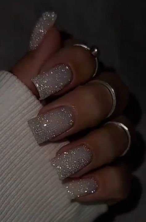 White Silver Wedding Nails, Nails For Grey Dress, Nude And Silver Nail Designs, Silver Nails Sparkle, Gray Sparkle Nails, Silver Square Nails, Grey Sparkly Nails, Grey Sparkle Nails, Glittery Purple Nails