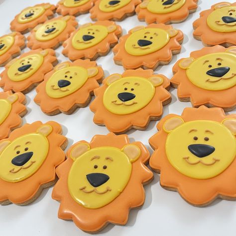 Lion Face Cookies Decorated, Lion Decorated Cookies, Lion Sugar Cookies, Camping Cookies, Lion Cookies, King Cakes, Lion Man, Lion King Cakes, Cookie Business