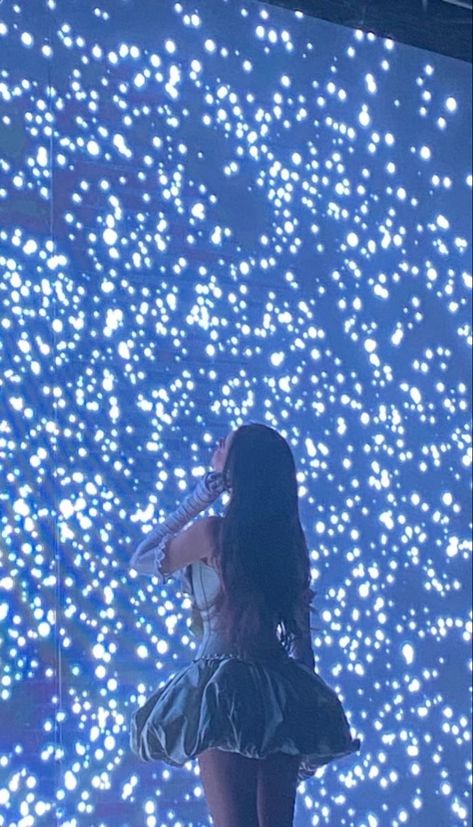 madison beer - stained glass live in rome ♡︎ Dream Music, Concert Aesthetic, Artist Aesthetic, K Pop Star, Music Aesthetic, Madison Beer, Night Aesthetic, I Wallpaper, Dream Job