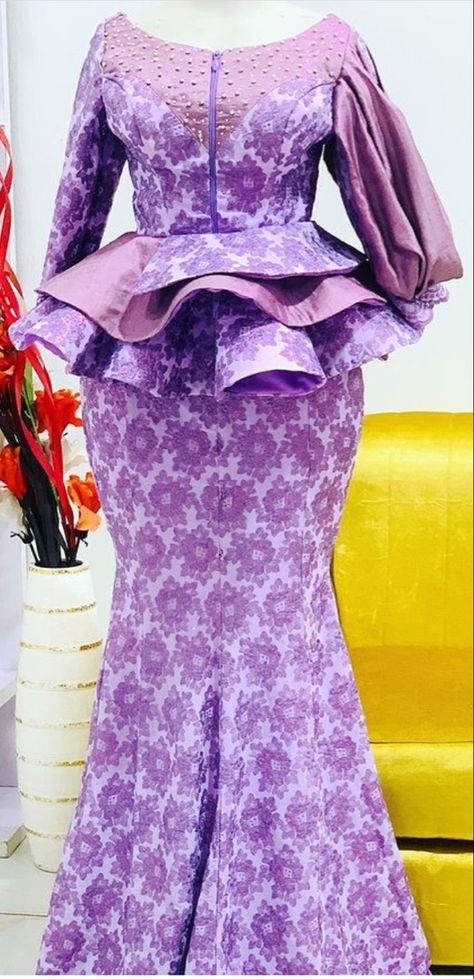 Latest Lace Skirt And Blouse Styles, Skirt And Blouse Lace Peplum Tops, Ankara For Nursing Mothers, Lace Gown Styles For Mummy, Peplum Lace Skirt And Blouse, Lace Peplum Skirt And Blouse, Breastfeeding Mothers Ankara Styles, Lace Peplum Top Asoebi, Lace Skirt And Blouse Styles