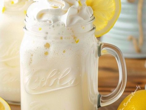 Refresh and Recharge with This Creamy, Tangy Whipped Lemonade Recipe - NewsBreak Whipped Lemonade, Creamy Lemonade, Unique Hot Chocolate, Lemon Glaze Cake, Bourbon Balls Recipe, Lobster Cream Sauce, Pink Lemonade Recipes, Sweets For Diabetics, Lemonade Juice