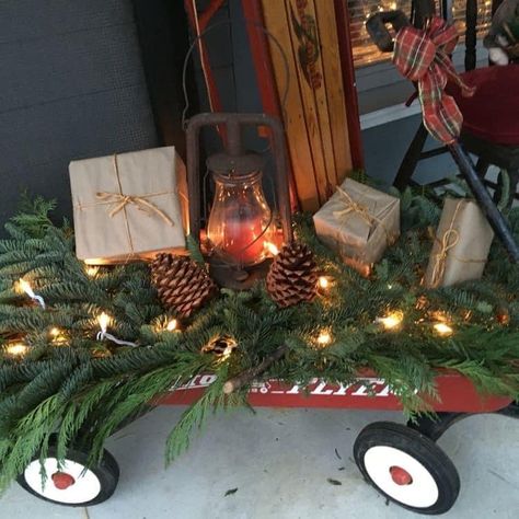 Old Red Wagon Christmas Decor, Outdoor Christmas Wagon Decorations, Radio Flyer Wagon Ideas Christmas, Radio Flyer Christmas Decor, Christmas Tree In Wagon Radio Flyer, Wagon Decorated For Christmas, Christmas Red Wagon Decorating Ideas, Wagon Christmas Decor Porch Ideas, Radio Flyer Wagon Ideas Front Porches