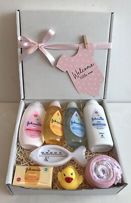 Baby Present Ideas Girl, Regalos Para Baby Shower Ideas, Baby Gift Wrapping Ideas, Regalo Baby Shower Ideas, Baby Gift Box Ideas, Baby Present Ideas, Baby Hamper Ideas, New Baby Gift Boxes, Regalos Baby Shower Originales