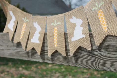 Bunny Garland, Easter Paper Garland, Peep Garland, Easter Burlap Banner, Cricut Banner, Easter Classroom, Easter Flags, Burlap Bunting, Easter Craft Projects