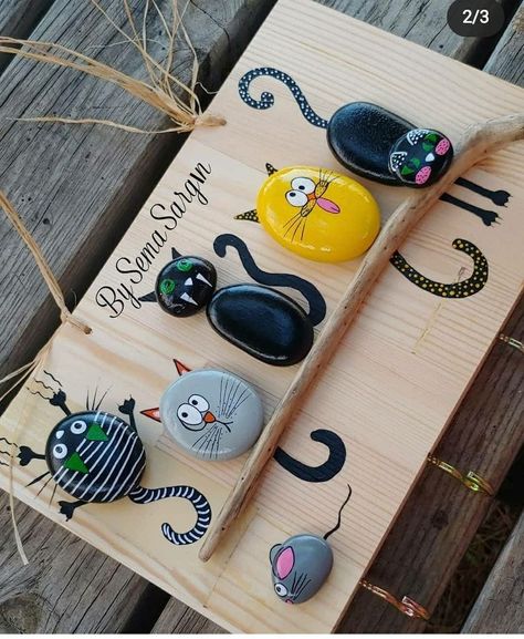 Easter Event, Art Pierre, Stone Art Painting, Painted Rocks Craft, Painted Rocks Diy, Rock Painting Patterns, Rock Painting Designs, Stone Crafts, Cat Crafts