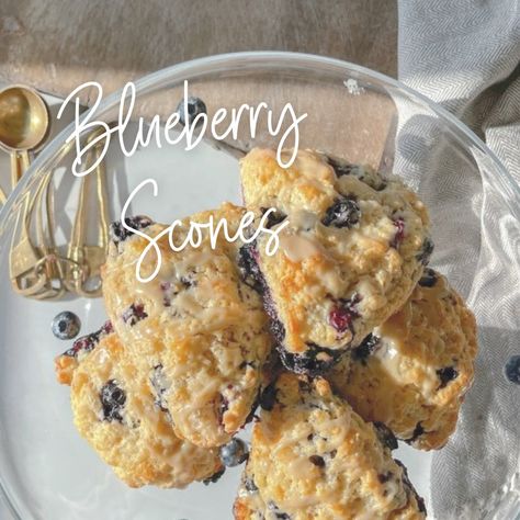 Cranberry Lemon Scones, Maple Scones, Blondie Dessert, Blueberry Lemon Scones, Scones Recipe Easy, Lemon Scones, Starter Recipe, Scones Easy, Sustainable Eating