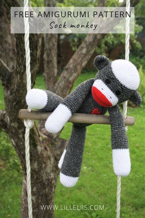 Sock Monkey Pattern, Crochet Sock Monkeys, Crochet Monkey Pattern, Monster Anime, Couture Invisible, Crochet Monkey, Monkey Pattern, Confection Au Crochet, Crochet Animals Free Patterns