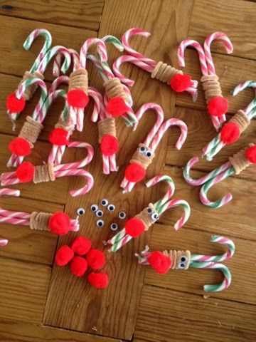 Fair Cake, Christmas Candy Crafts, Christmas Food Crafts, Christmas Fair Ideas, Candy Cane Crafts, Christmas Candy Gifts, Candy Crafts, Christmas Favors, Christmas School