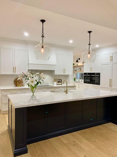 Black White And Brass Kitchen, Backsplash With Black Cabinets, Black And White Marble Kitchen, White Cabinets Black Island, White Kitchen With Black Island, White Kitchen Black Island, Hood Fans, Kitchen Palette, Louisiana House