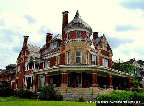 Ashland Kentucky, Victorian Exterior, My Old Kentucky Home, Frequent Traveler, Current Location, Brick And Stone, Historical Architecture, Queen Anne, Winchester