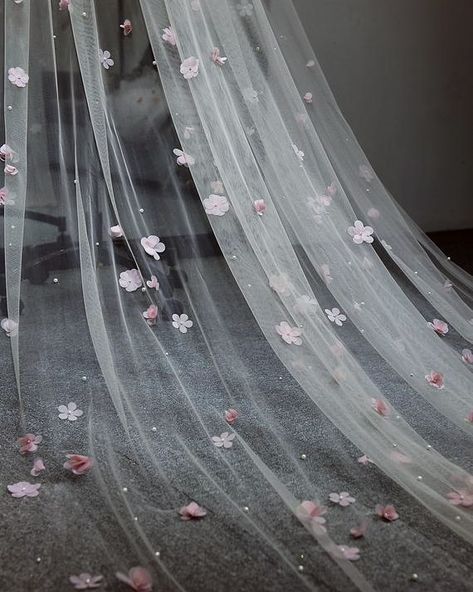 Light Pink Wedding Veil, Cherry Blossom Veil, Veil Wedding Hijab, Veil With Flowers, Vail Bride, Floral Wedding Veils, Pink Veil, Curvy Wedding, Sweep Train Wedding Dress