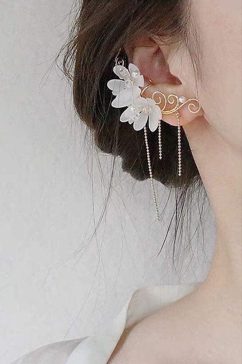 Frosted Flower, Flower Ear Cuffs, Bridesmaid Wrap, Elf Ear, Elf Ear Cuff, Pierced Ear, Jewelry Design Drawing, Elf Ears, Types Of Earrings