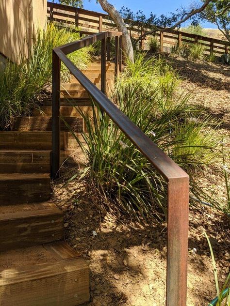 Curved Handrails For Stairs Outdoor, Garden Stair Railing Ideas, Outdoor Railings For Steps Modern, Outdoor Handrail Ideas, Wood Handrails For Stairs Outdoor, Handrail Design Outdoor, Hand Rails For Stairs Outdoor, Hand Rail Ideas Outdoor, Outdoor Stairs Railing