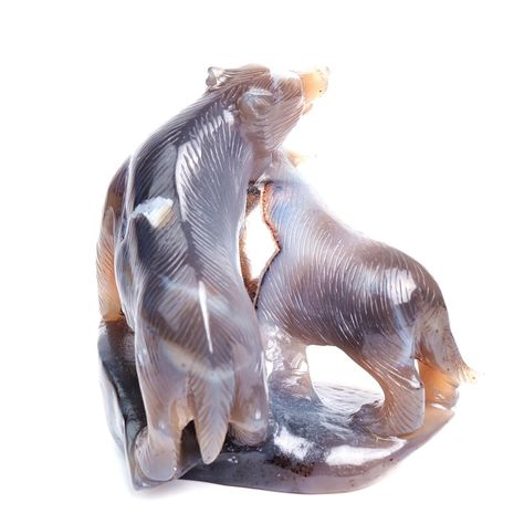 Wow 🤩 double wolf 🐺 🐺 6.2" Druzy Agate Carved Crystal Wolf Figurine Quartz Healing #crystalfactory #crystal #crystalshop #crystalcarving #crystalpalace #druzyagate #druzywolf #crystalwolf Crystals Carvings, Crystal Palace, Druzy Agate, Crystal Shop, Druzy, Agate, Figurines, Healing, Carving