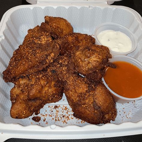 Trashed Wings: A New Delivery Concept from Mel's Burger Bar - I Love The Upper West Side Chicken Delivery, Nyc Bucket List, Boneless Wings, Best Wings, Waffle Fries, Buffalo Cauliflower, Wings Recipe, Burger Bar, Upper West Side