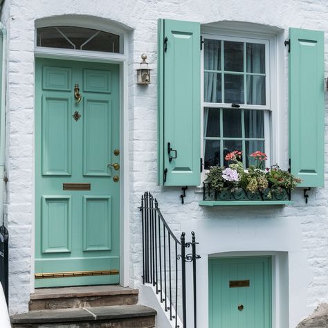 Shutter Color Ideas😍😍 Turquoise Shutters, Cottage Shutters, Shutter Colors, Green Shutters, House Shutters, Green Door, Nice France, Light Turquoise, Color Ideas