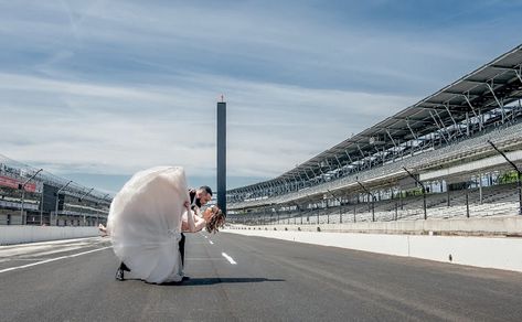 Racecar Engagement Photos, Race Themed Wedding, Race Car Wedding, F1 Wedding, Race Track Wedding Ideas, Racing Wedding, Race Track Wedding, Racetrack Wedding, Car Lover Wedding