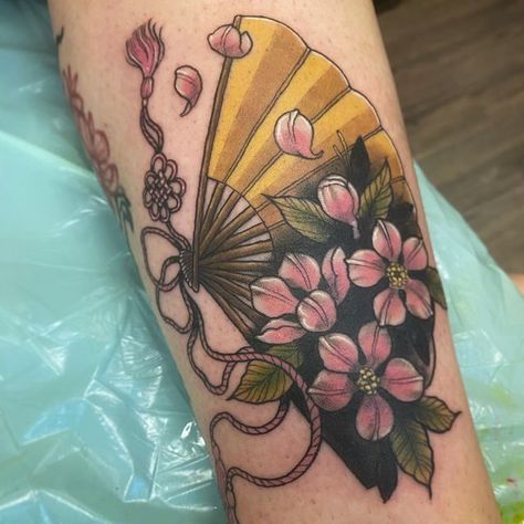 Mulan Inspired Tattoos, Liverpool Tattoo, Inspo Pictures, Cherry Flowers, Fan Tattoo, Inspired Tattoos, Japanese Fan, Cherry Blossom Tattoo, Leg Sleeve