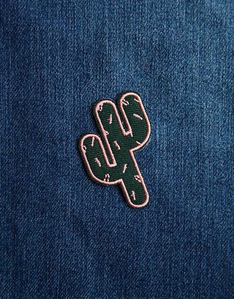 Embroidery Patches Designs, Cactus Patch, Embroidery Tattoo, Backpack Pins, Patch Embroidery, Cute Patches, Cool Patches, Sticker Patches, Flower Embroidery Designs