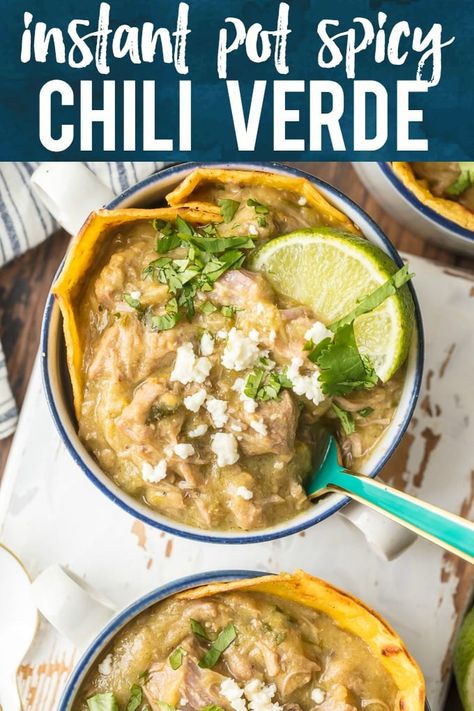 This INSTANT POT CHILI VERDE is made in minutes, full of flavor, and sure to warm your soul this Winter. All the spice in all the right places! We love to fry tortillas and lay them at the bottom of the bowl for extra crunch and texture. Instant Pot Chili Verde, Fry Tortillas, Chili Verde Recipe, Pressure Cooker Chili, Chili Recipe Stovetop, Stovetop Chili, Instant Pot Chili, Chili Verde, Best Pressure Cooker