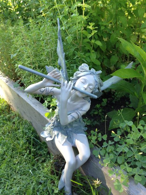 Fairy Statues Garden, Fairy Garden Statue, Small Garden Statues, Frida Art, Fairy Statues, Greek Statues, Fairy Aesthetic, Figure Poses, Enchanted Garden