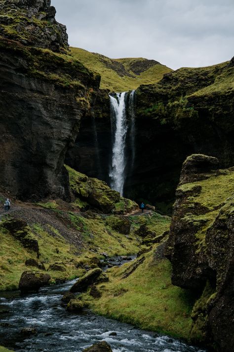 Nature Iceland, Island Waterfall, Iceland Aesthetic, Iceland Nature Photography, Skogafoss Iceland, Iceland Travel Photography, Iceland Photography Landscapes, Environment Photo, Waterfalls In Iceland