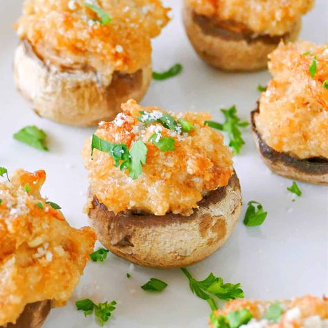 Crab Cake Stuffed Mushrooms Canned Crab Meat, Crab Appetizer, Crab Stuffed Mushrooms, Homemade Appetizer, Crab Stuffed, Easy To Make Appetizers, Stuffed Mushroom, Crispy Baked Chicken, Ham Salad