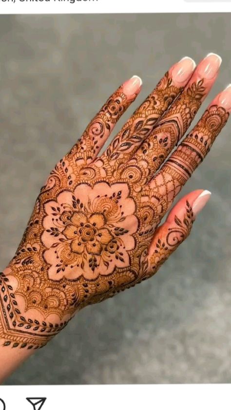 Unveil the beauty of henna tattoo designs that are both timeless and elegant. From delicate floral patterns to bold geometric shapes, these henna designs offer a range of styles for all preferences. Perfect for weddings, festivals, or everyday wear, they add a touch of sophistication and tradition to any look. Discover the art of henna and find a design that resonates with you. #simplemehndi #hennadesign #stylishhenna #henna #easymehndi #mehndidesigns #mehndicorner #easymehndi Back Hand Design, Henna Designs Back, Henna Inspo, Henna Designs Wrist, Finger Henna Designs, Design For Wedding, Henna Tattoo Designs Hand, Latest Henna Designs, Simple Mehndi Designs Fingers