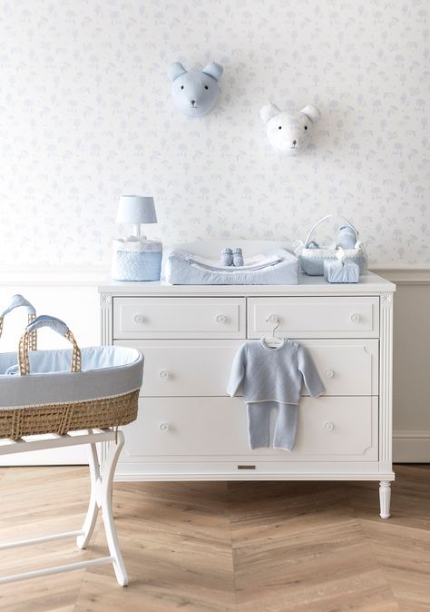 Elegant Baby Nursery, Light Blue Nursery, Blue Nursery Boy, Baby Boy Bedroom, Baby Room Neutral, Baby Boy Room Decor, Nursery Room Design, Baby Room Inspiration, Baby Boy Room Nursery