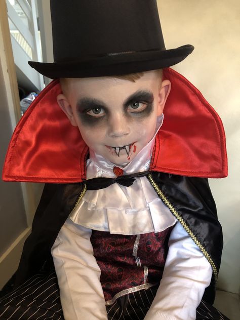 Halloween kids vampire face paint / makeup Vampire Make Up For Kids, Boys Vampire Makeup, Easy Vampire Makeup For Kids, Easy Vampire Face Paint, Cute Vampire Makeup For Kids, Vampire Makeup For Boys, Halloween Face Paint Vampire, Bat Makeup Halloween Kids, Kid Vampire Makeup