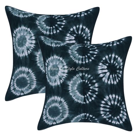 Shibori Pillows, Green Cushion Covers, Dyed Pillows, Shibori Tie Dye, Boho Cushions, Green Cushions, Modern Throw Pillows, Garden Pillows, Dyeing Techniques