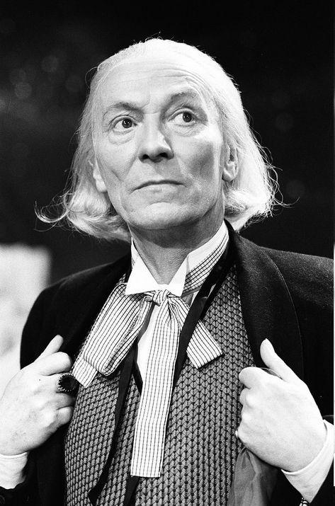 1st Doctor, William Hartnell, Classic Doctor Who, 13th Doctor, Doctor Picture, First Doctor, Eleventh Doctor, Matt Smith, Time Lords