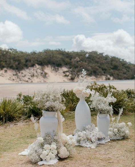 Ceremony Pillars, Wedding Plants Decor, Arbour Wedding, Sailboat Elopement, Green Anthurium, Wedding Cermony, Pottery Wedding, Chairs Wedding, Elegant Wedding Themes